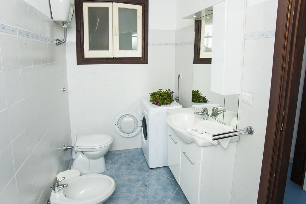 Villa Annuz Santa Margherita di Pula Phòng bức ảnh